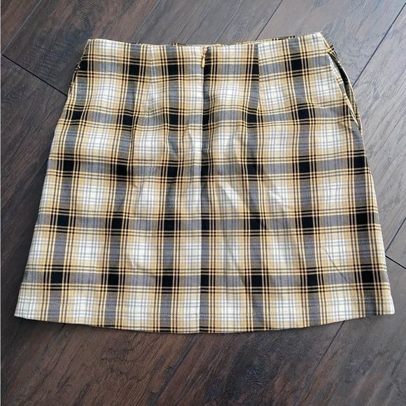 Urban Outfitters Yellow Plaid Mini Skirt Size Medium Split Slit Side Academia - Picture 6 of 8